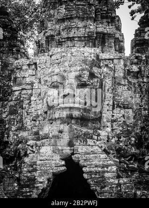 Bild des Nordtores des Tempels Angkor Thom, des Archäologischen Parks Angkor Wat, Siem Reap, Kambodscha. Stockfoto