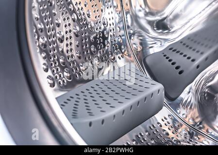 Waschmaschine, Innenansicht einer Trommel. Stockfoto