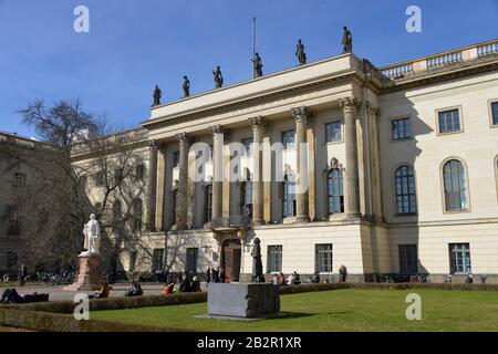 Hauptgebaeude, Humboldt-Universitaet, Unter den Linden, Mitte, Berlin, Deutschland Stockfoto