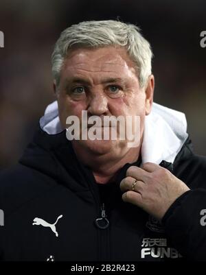 Newcastle United Manager Steve Bruce während des fünften Runden Matches im FA Cup bei Den Hawthorns, West Bromwich. Stockfoto