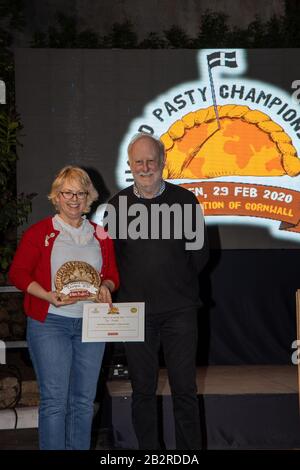 St. Austell, Großbritannien. Februar 2020. World Pasty Wettbewerb im Eden Project, Cornwall. Amateur- und Profibäcker aus aller Welt kämpfen um die ultimative Leckerbissen. Stockfoto