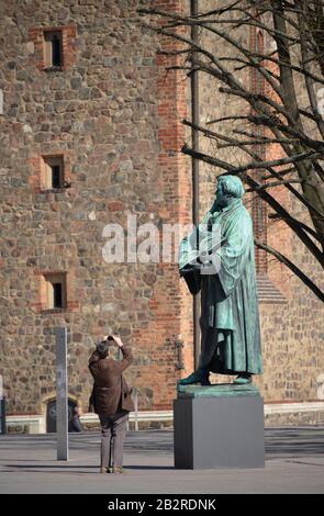 Martin-Luther-Denkmal, Marienkirche, Karl-Liebknecht-Straße, Mitte, Berlin, Deutschland Stockfoto