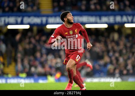 London, Großbritannien. 3. März 2020. Während des 5. Durchgangs des Chelsea gegen Liverpool FA Cup an der Stamford Bridge London 3. März 2020. - NUR REDAKTIONELLE VERWENDUNG keine Verwendung mit nicht autorisierten Audio-, Video-, Daten-, Regellisten (außerhalb der EU), Club-/Liga-Logos oder "Live"-Diensten. Die Online-Nutzung im Spiel ist auf 45 Bilder beschränkt (15 in der Verlängerung). Keine Verwendung, um bewegte Bilder zu emulieren. Keine Verwendung bei Wetten, Spielen oder Einzelspielen/Liga/Spielerpublikationen/Dienstleistungen - Gutschrift: Martin DALTON/Alamy Live News Stockfoto