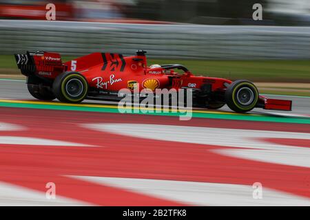 Sebastian Vettel von der Scuderia Ferrari im Jahr 2020 F1 Wintertests auf dem Circuit de Catalunya, Montmelò, Spanien Stockfoto