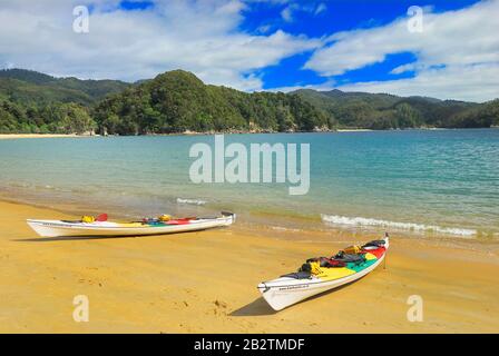 Seekajaks, die Anchorage, Torrent Bay, Abel Tasman Nationalpark, Tasmansee, Nelson Region, suedinsel Neuseeland; März 2007 Stockfoto