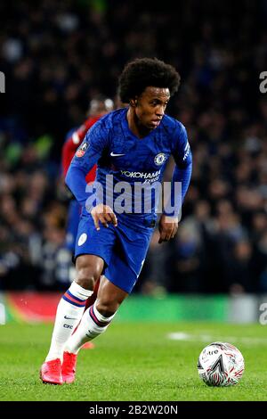 London, Großbritannien. März 2020. Während der FA-Cup-Runde mit 16 Spielen zwischen Chelsea und Liverpool an der Stamford Bridge, London, England am 3. März 2020. Foto von Carlton Myrie. Nur redaktionelle Nutzung, Lizenz für kommerzielle Nutzung erforderlich. Keine Verwendung bei Wetten, Spielen oder einer einzelnen Club-/Liga-/Spielerpublikationen. Kredit: UK Sports Pics Ltd/Alamy Live News Stockfoto