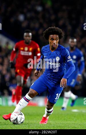 London, Großbritannien. März 2020. Während der FA-Cup-Runde mit 16 Spielen zwischen Chelsea und Liverpool an der Stamford Bridge, London, England am 3. März 2020. Foto von Carlton Myrie. Nur redaktionelle Nutzung, Lizenz für kommerzielle Nutzung erforderlich. Keine Verwendung bei Wetten, Spielen oder einer einzelnen Club-/Liga-/Spielerpublikationen. Kredit: UK Sports Pics Ltd/Alamy Live News Stockfoto