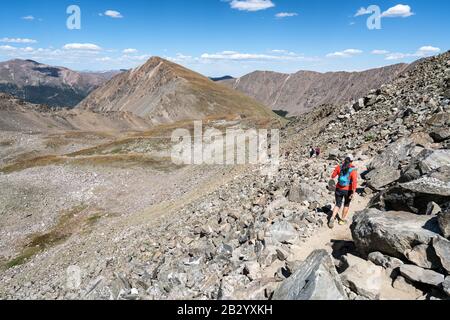 Trail Running bei Torreys und Grays Peaks in Colorado, USA Stockfoto