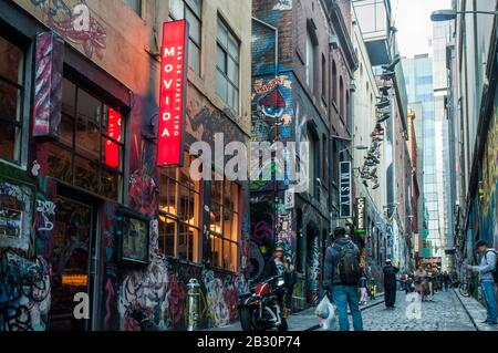 Straßenkunst in der Hosier Lane im Melbourne CBD, Australien Stockfoto