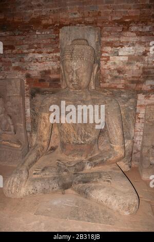 Buddha in Padmasana im Hauptschrein des Klosters, Ca. im 9. Und 10. Jahrhundert nach Christus, Ratnagiri, Orissa Stockfoto