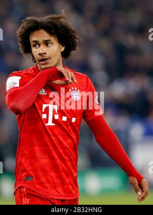 3. märz 2020 Gelsenkirchen, Deutschland Fußball Schalke 04 - Bayern München L-R: Joshua Zirkzee vom FC Bayern München Stockfoto