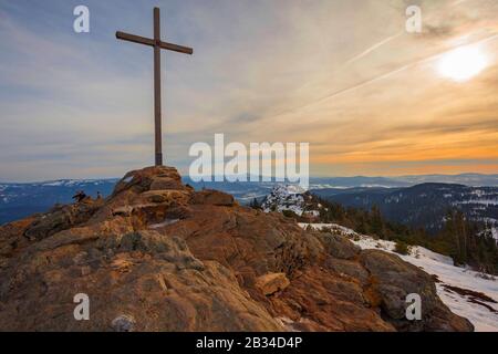 , Gipfelkreuz des Mount Arber, Deutschland, Bayern, Nationalpark Bayerischer Wald Stockfoto