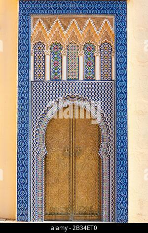 Die Haupttore des Königspalastes, Fes, Marokko Stockfoto