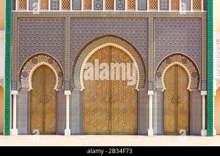 Die Haupttore des Königspalastes, Fes, Marokko Stockfoto