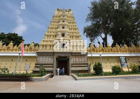 Nov. 2017, Palast von Mysore, Mysore, Karnataka Indien. Sri-Bhuvaneshwari-Tempel auf dem Gelände des Ortes Stockfoto