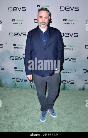 Los Angeles, USA. März 2020. Alex Garland bei der Premiere der FX/Hulu-Miniserie "devs" in den ArcLight Cinemas. Los Angeles, 02.03.2020 - weltweite Nutzung Credit: Dpa / Alamy Live News Stockfoto