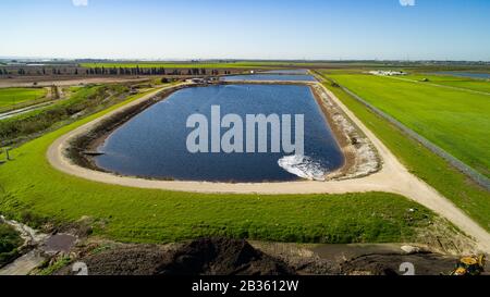 Teiche mit Kläranlagen - Israel Stockfoto