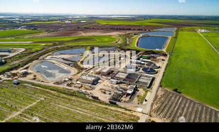 Teiche mit Kläranlagen - Israel Stockfoto