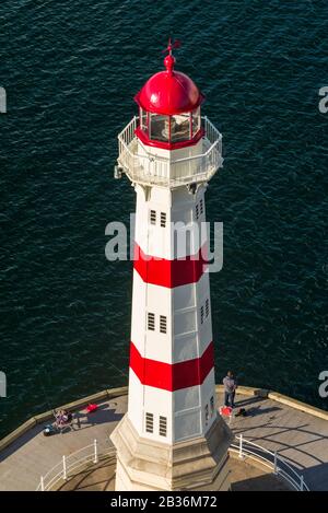 Schweden, Scania, Malmö, Inre Hamnen Innenhafen, Leuchtturm, Hochwinkelblick Stockfoto