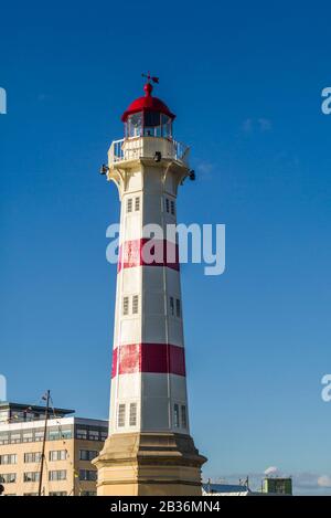 Schweden, Scania, Malmö, Inre Hamnen Innenhafen, Leuchtturm Stockfoto