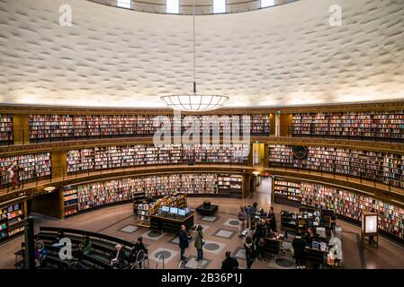 Schweden, Stockholm, Stadtbibliothek, kreisförmiges Interieur des Architekten Erik Gunnar Asplund Stockfoto