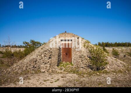 Schweden, Gotland Island, Bungenas, ehemalige Kreidemine und Militärbasis, jetzt ein exklusiver Ferienbau und Naturreservat, ehemaliger Militärbunker Stockfoto