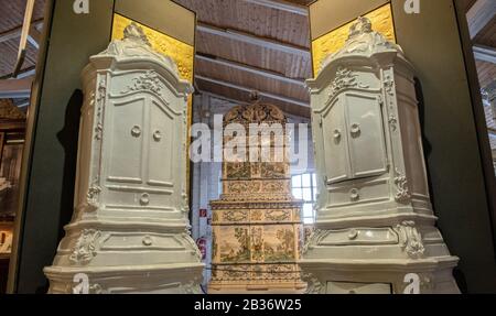 Velten, Deutschland. März 2020. Eines der augenscheinlichsten Exponate im Brennofen- und Keramikmuseum in Velten ist der Schweizer Brennofen (M). Kredit: Paul Zinken / dpa-Zentralbild / ZB / dpa / Alamy Live News Stockfoto