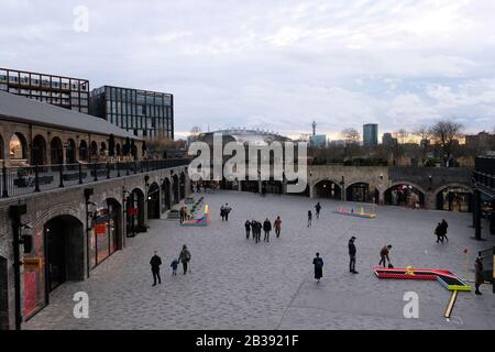 Granary Square Brasserie in Kings Cross Stockfoto