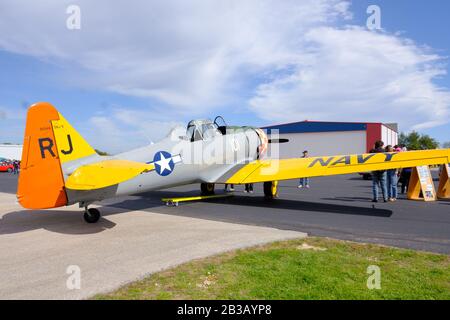 Georgetown, Tx - US Navy SNJ-5 Pilot-Trainingsflugzeug aus dem 2. Weltkrieg. Auch bekannt als T-6 Texan. Stockfoto
