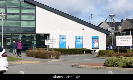 AMLWCH, ANGLESEY, WALES - 2020: Amlwch Doctors Surgery in Anglesey Wales UK Stockfoto