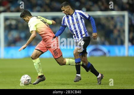 Sheffield, ENGLAND - 4. MÄRZ die Rodri Battles von Manchester City mit Alessio da Cruz von Sheffield Wednesday während des FA Cup Fifth Road Matches zwischen Sheffield Wednesday und Manchester City in Hillsborough, Sheffield am Mittwoch, 4. März 2020. (Credit: Mark Fletcher/MI News) Foto darf nur für redaktionelle Zwecke in Zeitungen und/oder Zeitschriften verwendet werden, Lizenz für kommerzielle Nutzung erforderlich Credit: MI News & Sport /Alamy Live News Stockfoto