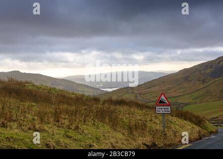 Oben auf der Kampfbahn, auf der Strecke nach Ambleside von ullswater Stockfoto