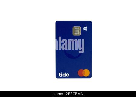 Eine Tide Bank Debit Card Mastercard isoliert auf weißem Hintergrund Stockfoto