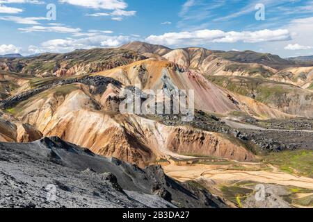 Rhyolitgebirge, Laugahraun, Landmannalaugar-Region, Fjallabak-Naturreservat, isländisches Hochland, Island Stockfoto