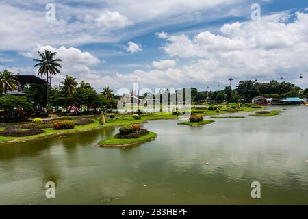 Luftbild Taman Mini Indonesia Indah (Schöner Indonesien-Themenpark), Jakarta Stockfoto