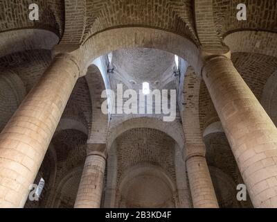 Italien, Marken, Genga, romanisches Kloster San Vittore im Monti-Sibillini-Nationalpark Stockfoto