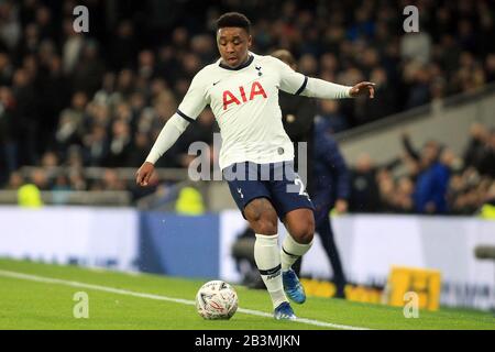 London, Großbritannien. März 2020. Steven Bergwijn von Tottenham Hotspur in Aktion. Der Emirates FA Cup, 5. Runde, Tottenham Hotspur gegen Norwich City im Tottenham Hotspur Stadium in London am Mittwoch, 4. März 2020. Dieses Bild darf nur für redaktionelle Zwecke verwendet werden. Nur redaktionelle Nutzung, Lizenz für kommerzielle Nutzung erforderlich. Keine Verwendung bei Wetten, Spielen oder einer einzelnen Club-/Liga-/Spielerpublikationen. PIC von Steffan Bowen/ Credit: Andrew Orchard Sportfotografie/Alamy Live News Stockfoto