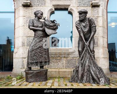 Aberdeen Fishing Industry Memorial im Aberdeen Maritime Museum auf Shiprow Aberdeen Scotland Stockfoto