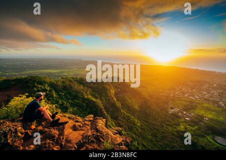 Nounou Sleeping Giant Trail Sunrise, Kauai Island, Hawaii, Vereinigte Staaten von Amerika, Nordamerika Stockfoto