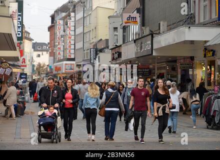 Einkaufstrasse, Ostenhellweg, Dortmund, Nordrhein-Westfalen, Deutschland Stockfoto