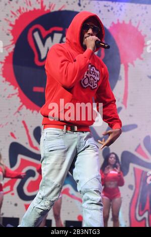 Sunrise FL, USA. März 2020. Nick Cannon tritt während Wild 'n Out Live im BB&T Center am 4. März 2020 in Sunrise, Florida auf. Kredit: Mpi04/Media Punch/Alamy Live News Stockfoto