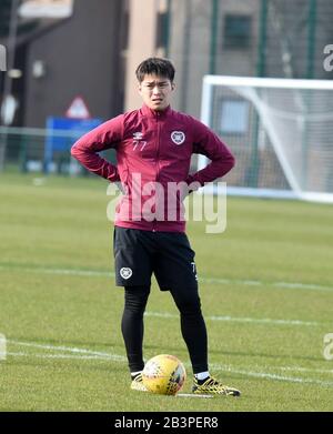 Oriam Sports Performance Center, Riccarton, Edinburgh, Schottland. GROSSBRITANNIEN. März 2020. Hearts Ryotaro Meshino Training Session vor dem Scottish Premiership Match gegen Motherwell. Kredit: Eric mccowat/Alamy Live News Stockfoto