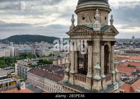 Luftbild der Stadt von der Stephansbasilika in Budapest, Ungarn Stockfoto