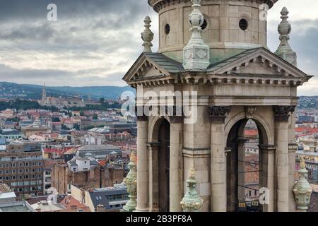 Luftbild der Stadt von der Stephansbasilika in Budapest, Ungarn Stockfoto