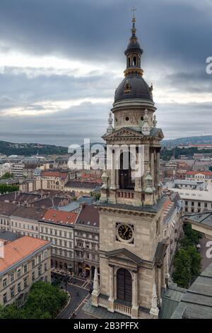 Luftbild der Stadt von der Stephansbasilika in Budapest, Ungarn Stockfoto