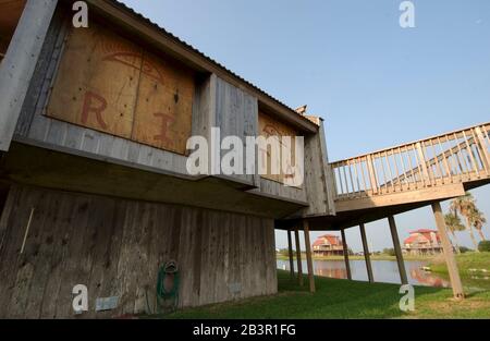 Matagorda, Texas 22. September 2005: In einer texanischen Küstenunterteilung an der Spitze der Matagorda Bay erwartet Sie das Land des Hurrikan Rita. ©Bob Daemmrich Stockfoto