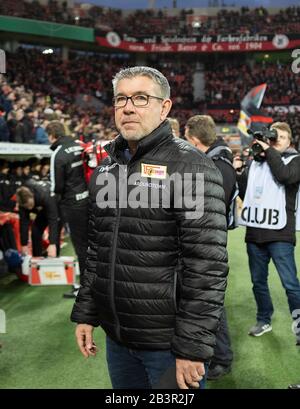 Leverkusen, Deutschland. März 2020. Trainer Urs FISCHER (UB) Fußball-DFB-Pokal-Viertelfinale, Bayer 04 Leverkusen (LEV) - Union Berlin (UB), am 04.03.2020 in Leverkusen/Deutschland. Weltweite Nutzung Credit: Dpa / Alamy Live News Stockfoto