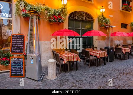 Restaurant, Via dei Pastini, centro storico, Rom, Italien Stockfoto