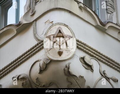 Masonic Symbol Detail auf dem Grabstein des neunzehnten Jahrhunderts Stockfoto