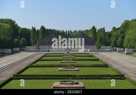 Sowjetisches Spuren, Puschkinallee, Treptow, Berlin, Deutschland Stockfoto